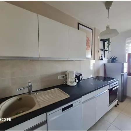 Lucija-klara Brodarica (Sibenik-Knin)