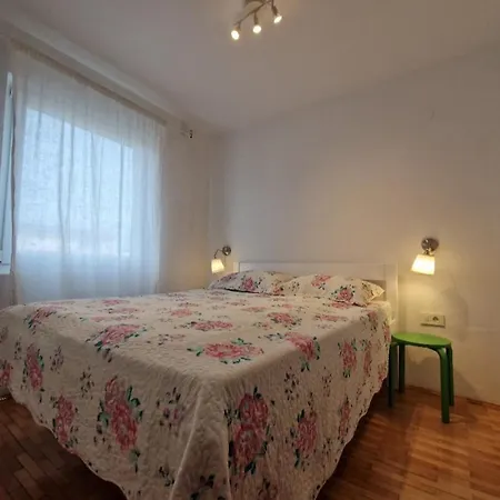 Lucija-klara * Brodarica (Sibenik-Knin)